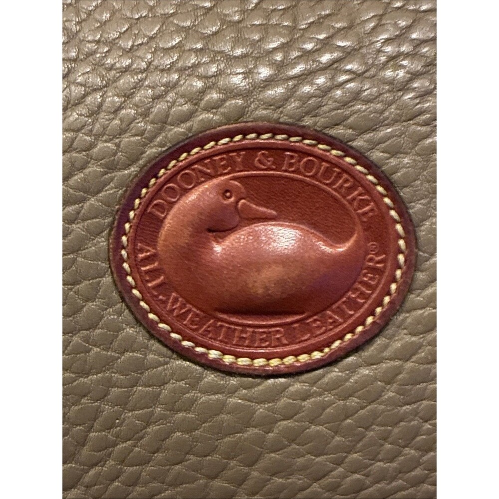 Vintage Dooney Bourke USA Pebbled Leather Crossbody Bag Purse All Weather Taupe - Picture 6 of 16